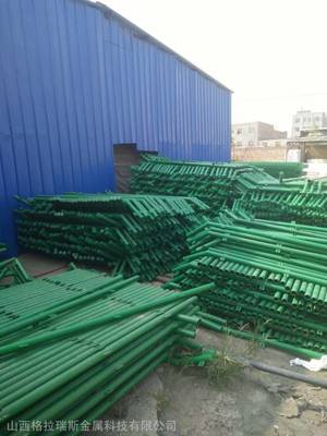 晋中介休铁丝网围栏山西高速公路护栏网片双边丝护栏网厂家